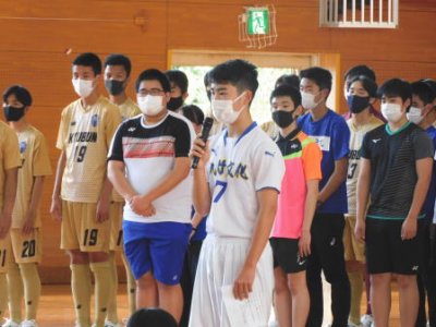 県高校総体・NHK杯高校野球県大会の壮行会が行われました。