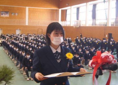 卒業証書授与(各クラス代表)