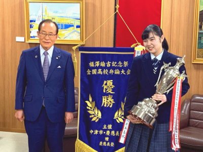 佐世保市長に表敬訪問をおこないました。