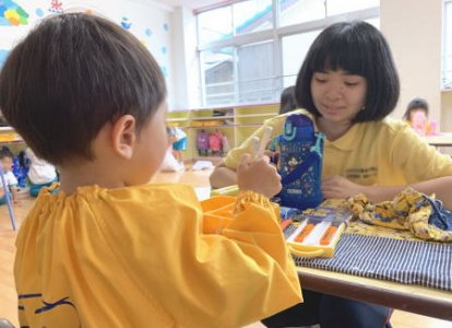一緒にお弁当を食べることで、食育について学びました。
