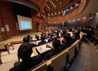 学園内学校説明会 (3)