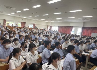 進路講演会の様子①