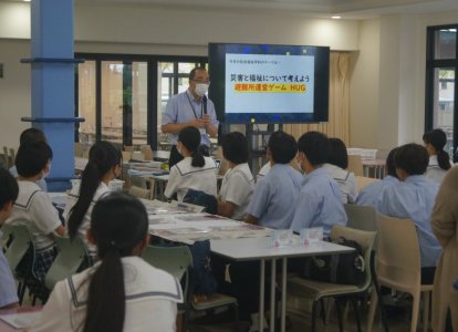 社会福祉学科長の脇野先生からの説明