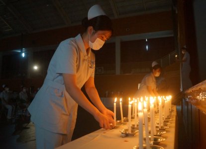 戴帽式の様子 (4)