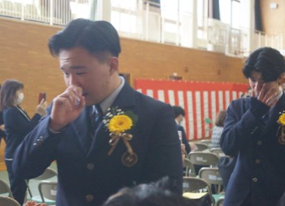 式の様子 (1)