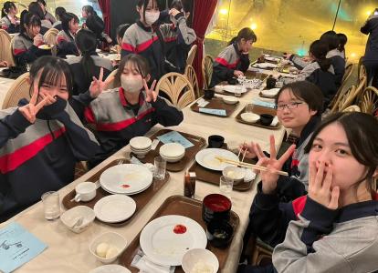 修学旅行1日目_夕食の時間⑨