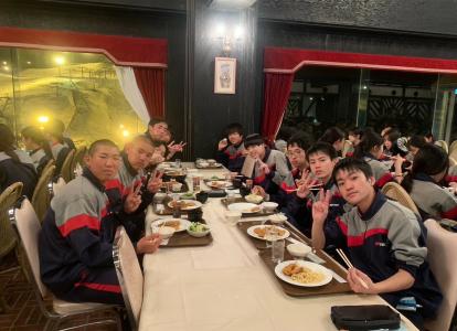 修学旅行1日目_夕食の時間⑥
