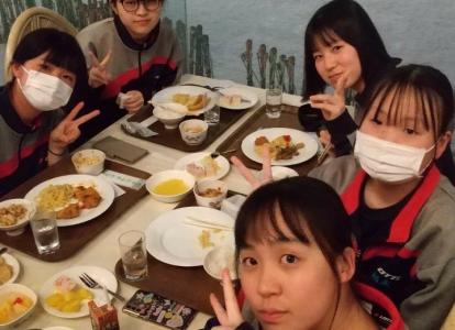 修学旅行2日目_夕食の時間①