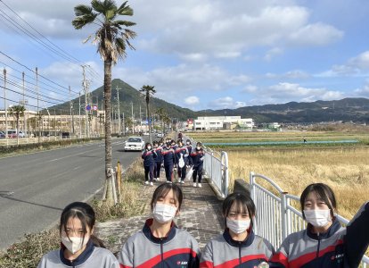 地域清掃活動の様子 (1)