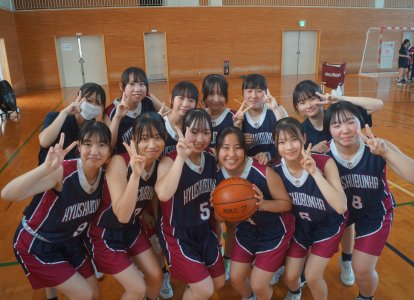 記念写真(女子バスケットボール部)