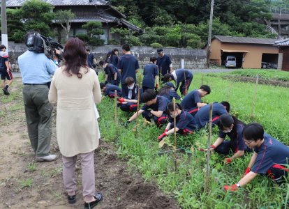 S組農園⑨（テレビ佐世保さまに突然おじゃまされました。笑）