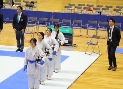 女子団体組手