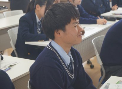 就職ガイダンス・企業見学報告会⑨