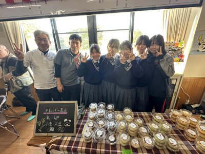 地元に愛されてます九文！！