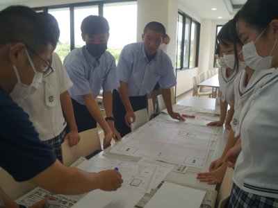 福祉コースの生徒が長崎国際大学を訪問しました。