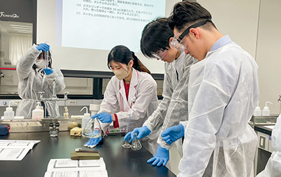 長崎国際大学薬学部との連携授業